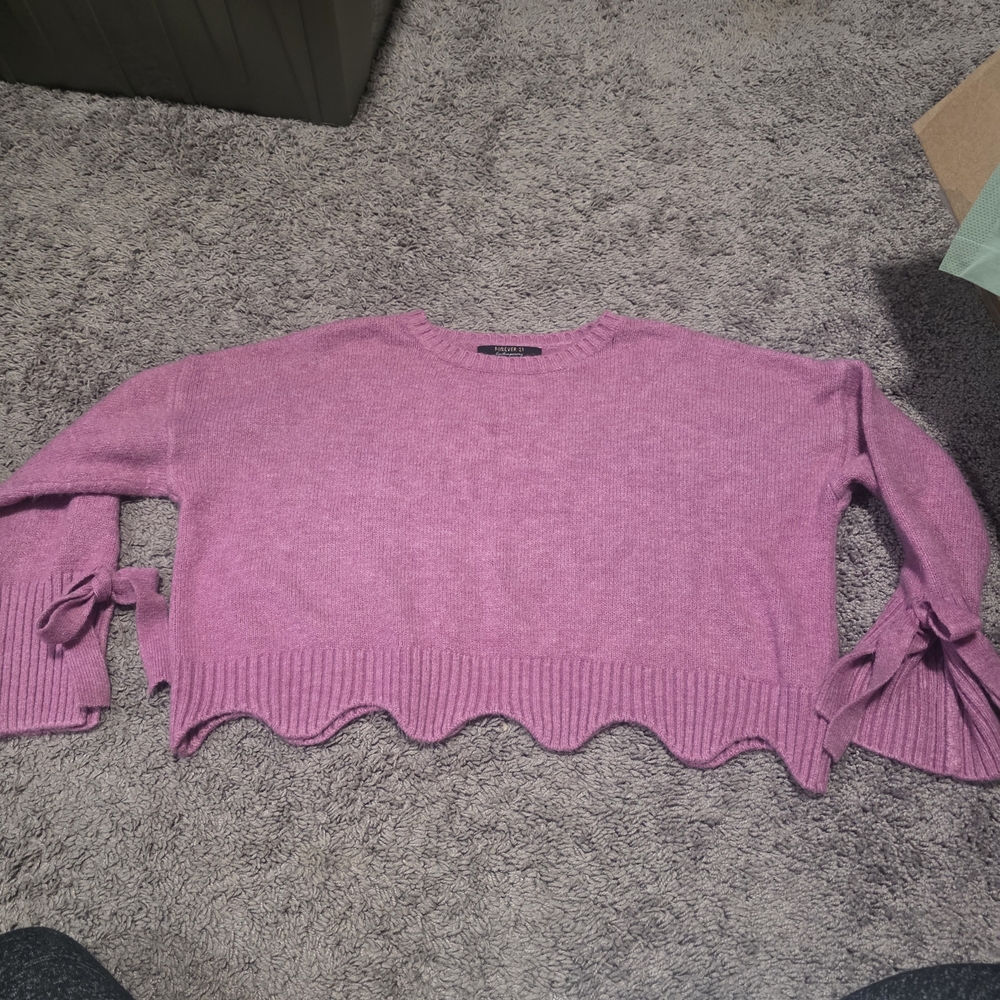 Forever 21 Lavender Sweater with Bow Accents